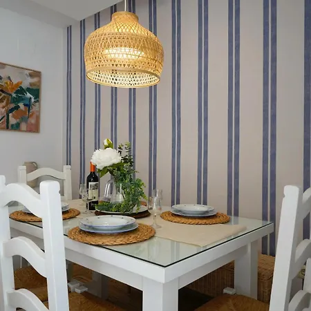 Todimer Beachfront Oceanview Vacation Apartment Almunecar