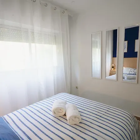 Todimer Beachfront Oceanview Vacation Apartment Almunecar